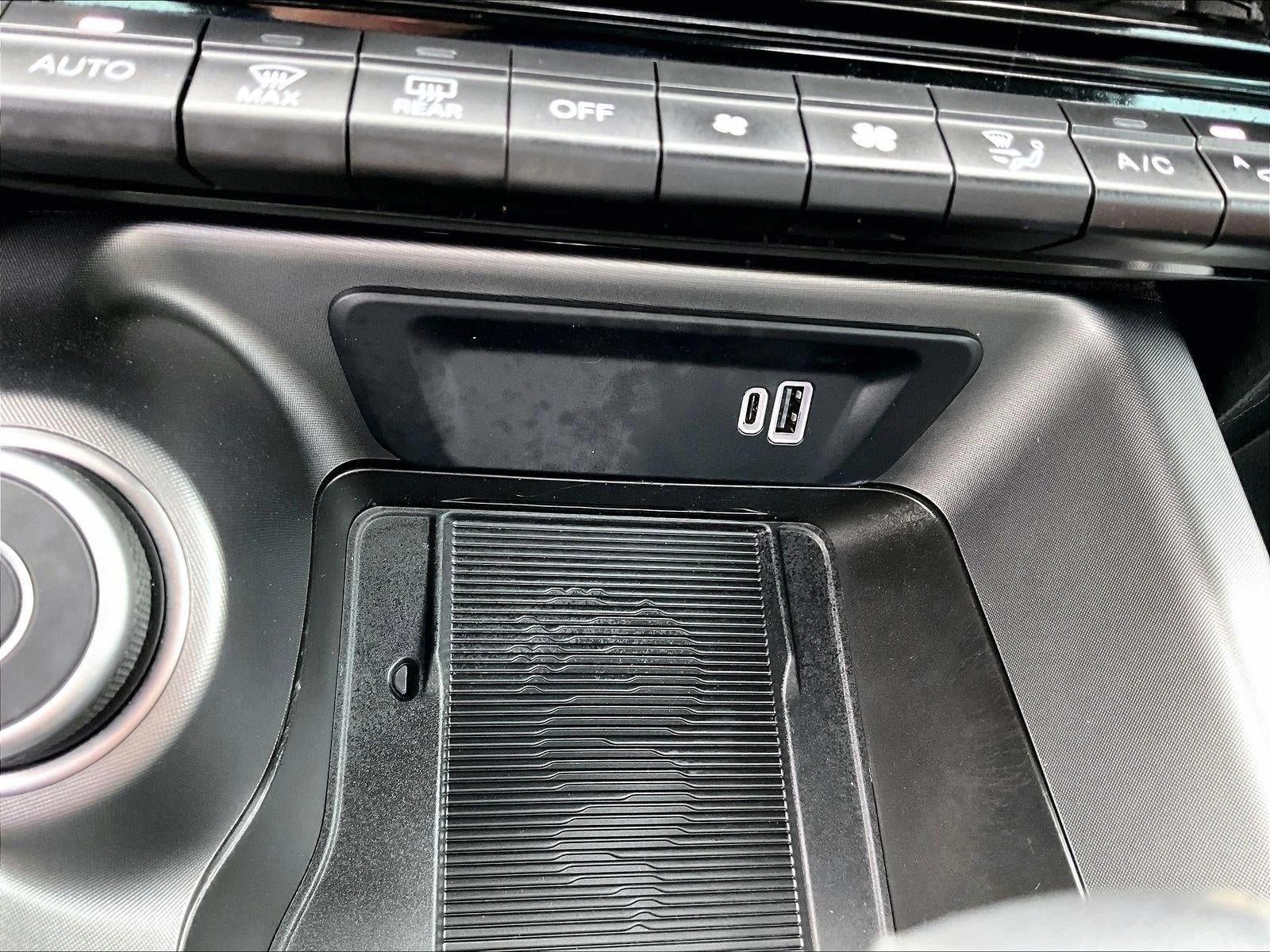 2025 Alfa Romeo Tonale Base