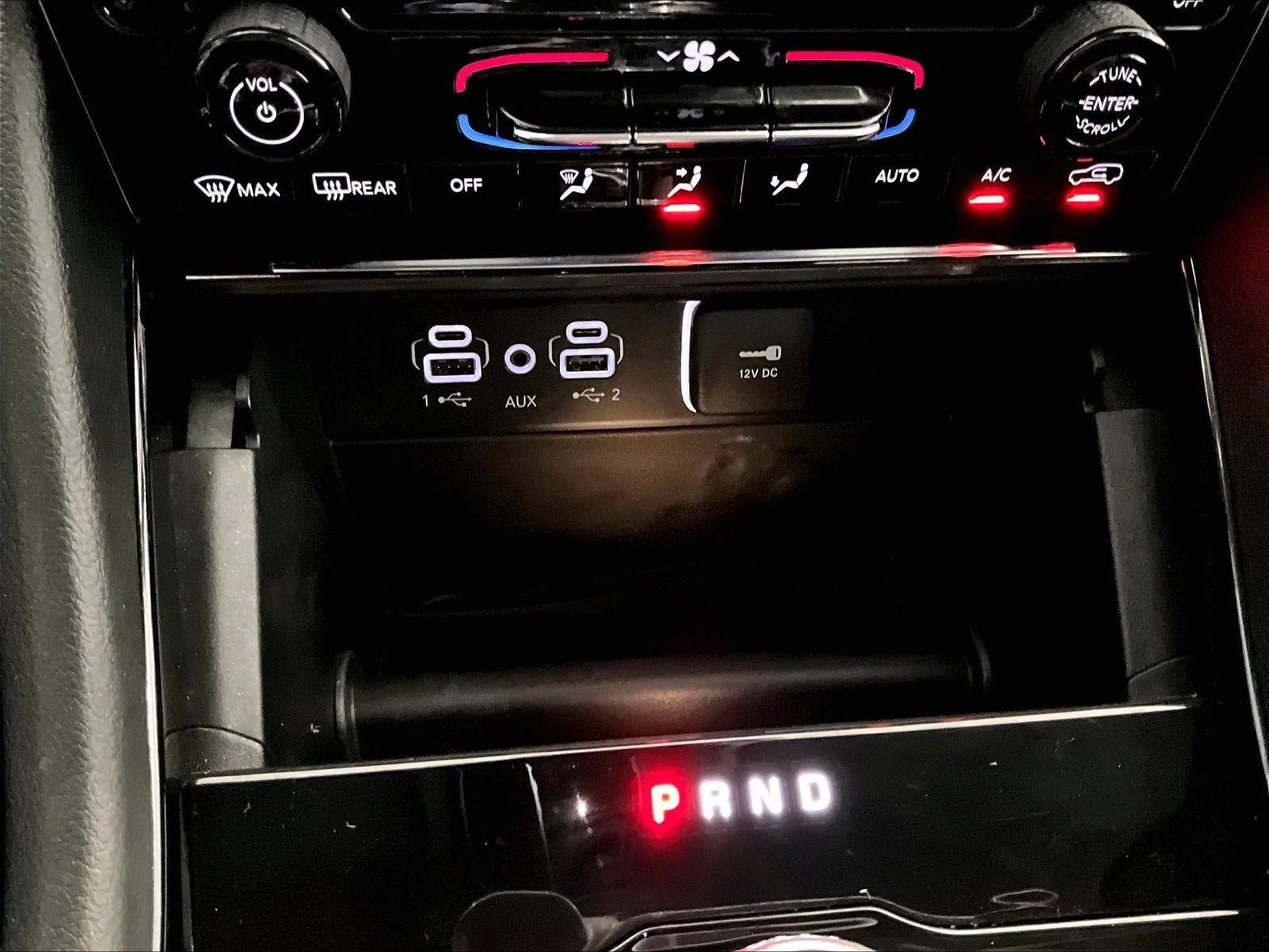 2023 Jeep Grand Cherokee Laredo 4x2