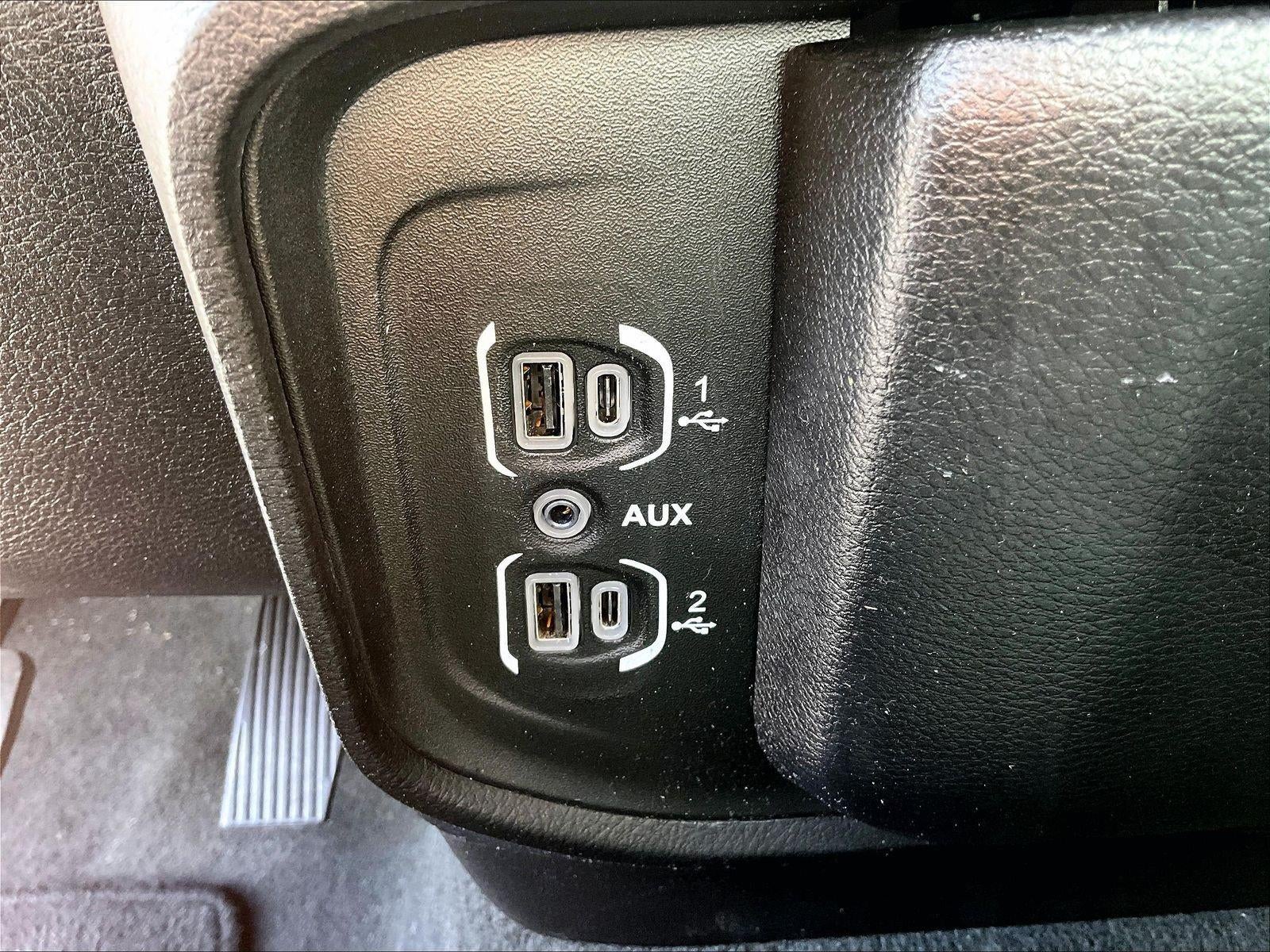 2020 RAM 1500 Big Horn Quad Cab 4x2 6'4" Box