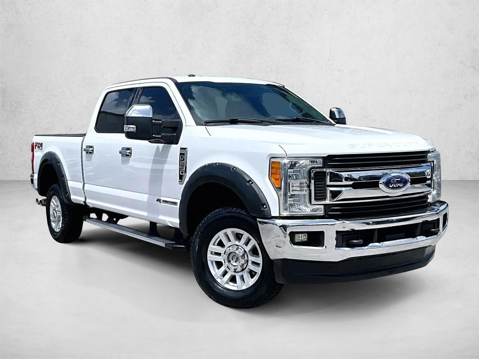 2017 Ford Super Duty F-250 SRW Lariat