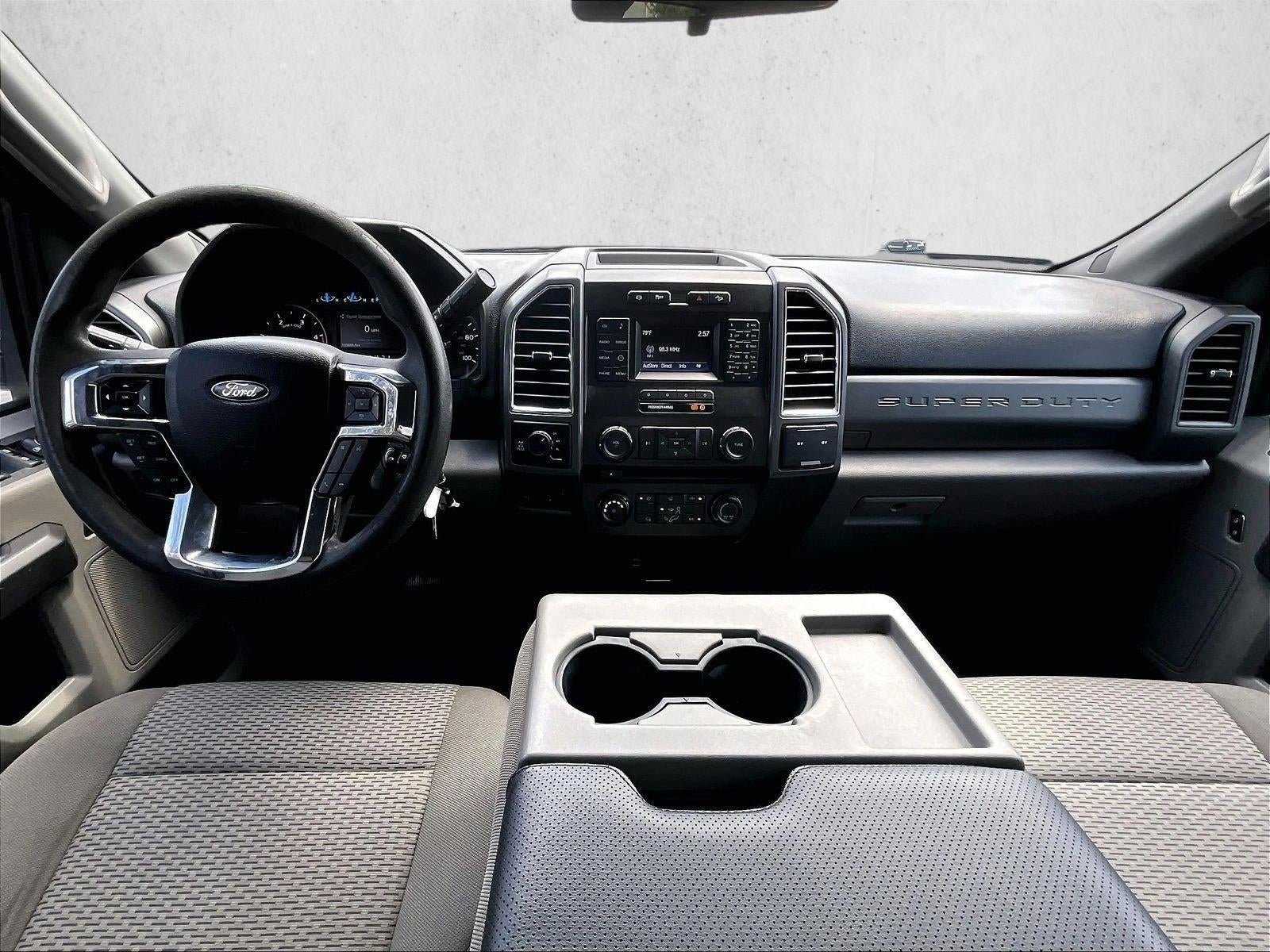 2017 Ford Super Duty F-250 SRW Lariat