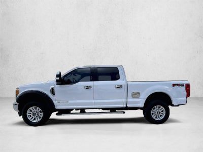 2017 Ford Super Duty F-250 SRW Lariat