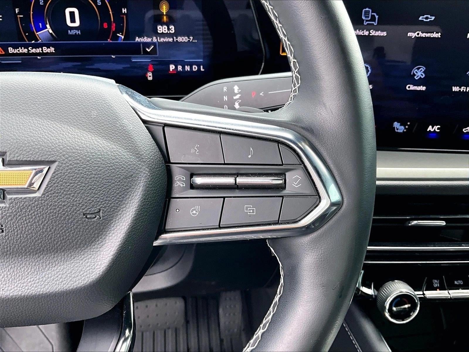 2025 Chevrolet Traverse LT