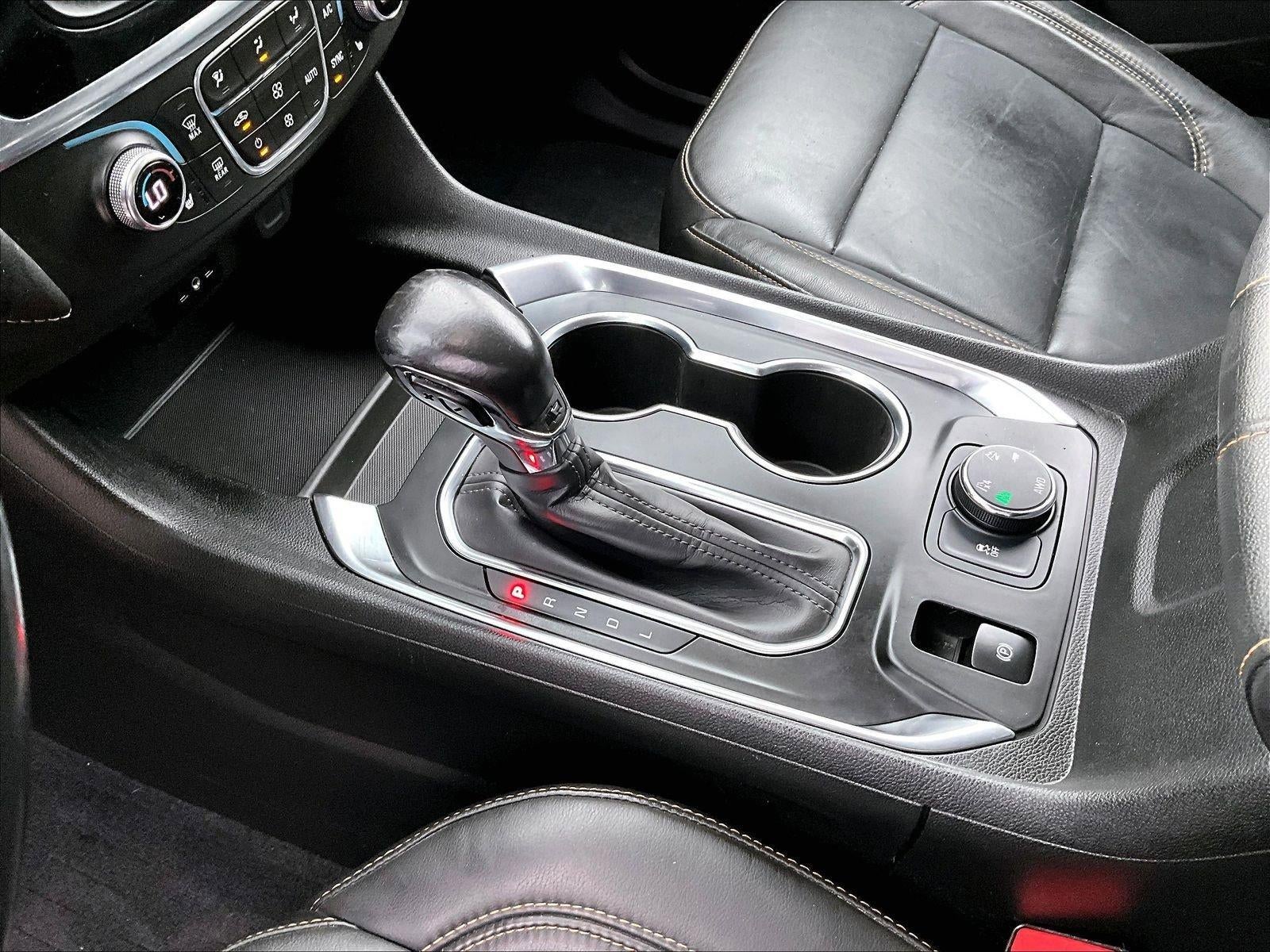 2021 Chevrolet Traverse LT Leather