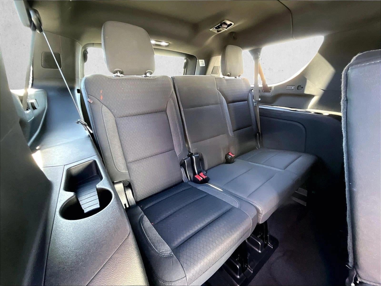 2023 Chevrolet Suburban LS