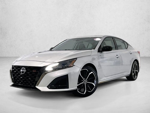 2023 Nissan Altima SR FWD
