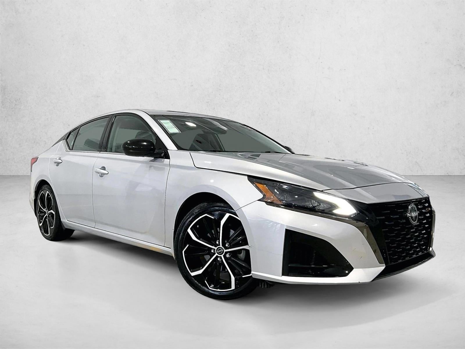 2023 Nissan Altima SR FWD