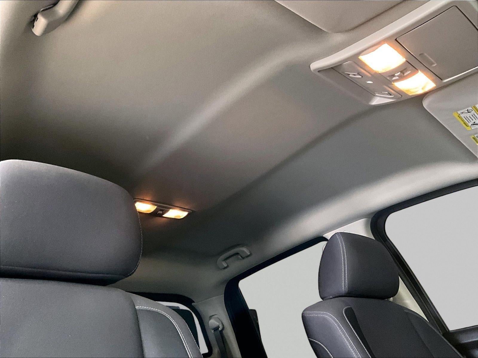 2021 Nissan TITAN Crew Cab SV 4x2