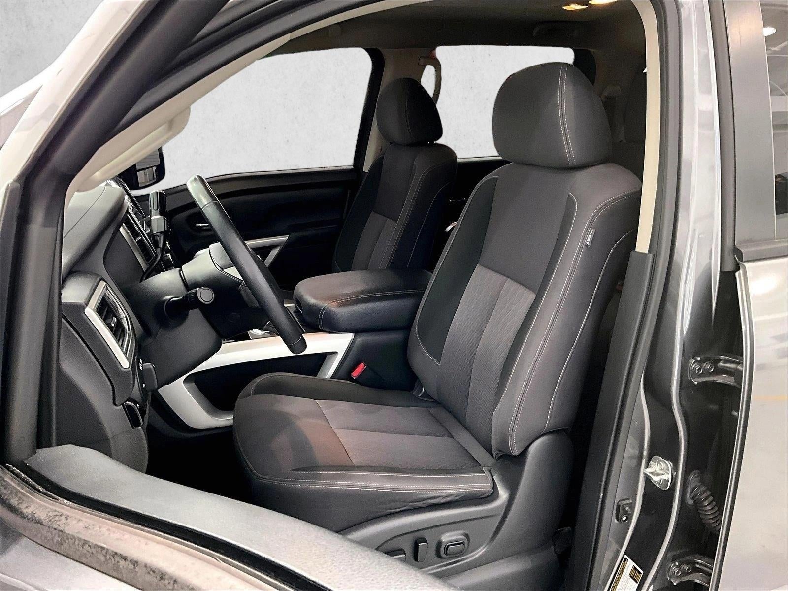 2021 Nissan TITAN Crew Cab SV 4x2