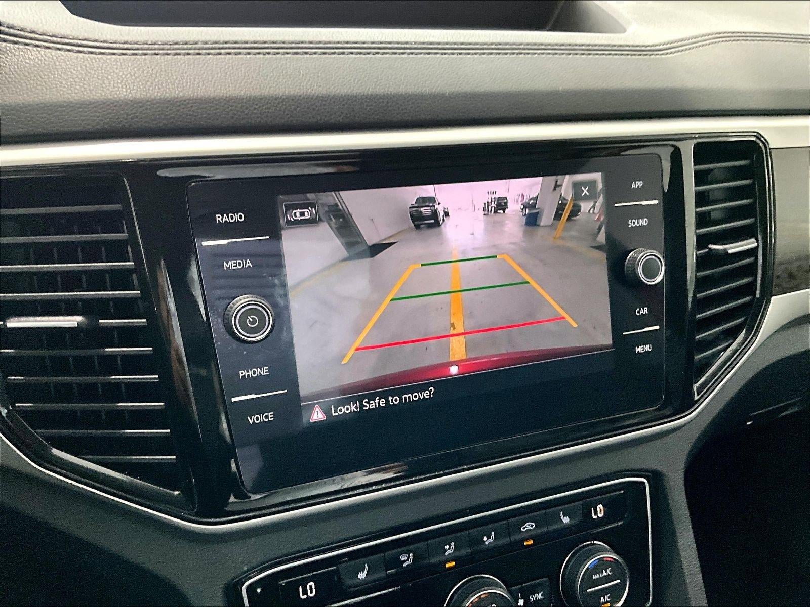 2022 Volkswagen Atlas 3.6L V6 SE w/Technology