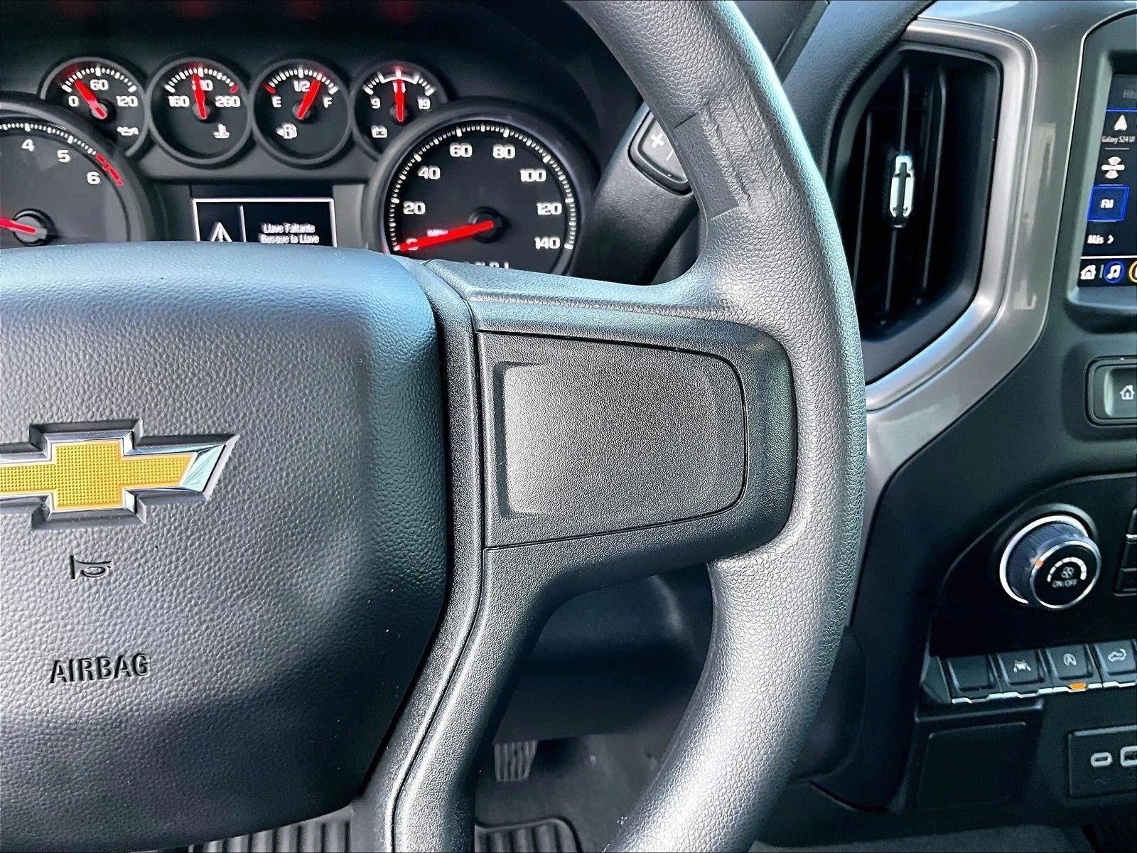 2025 Chevrolet Silverado 1500 Custom