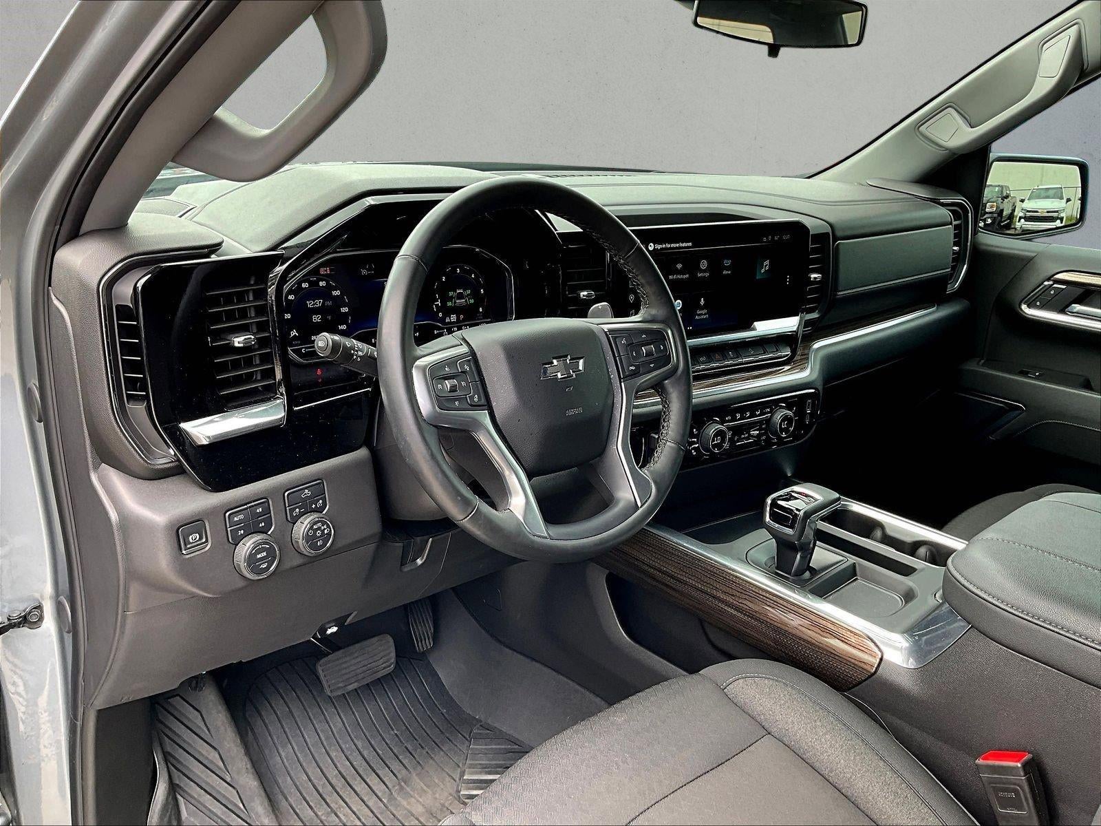 2025 Chevrolet Silverado 1500 RST