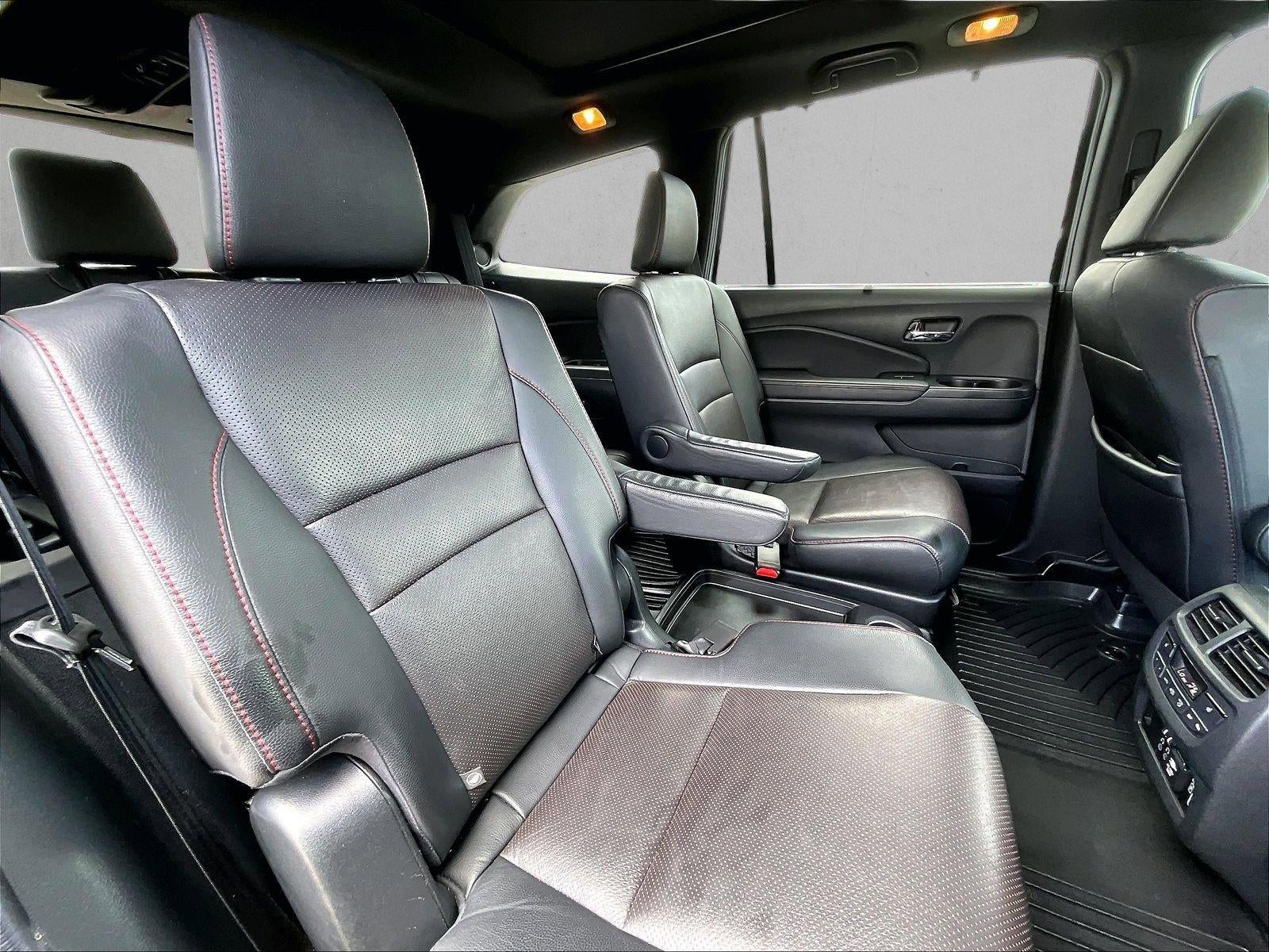 2022 Honda Pilot AWD Black Edition