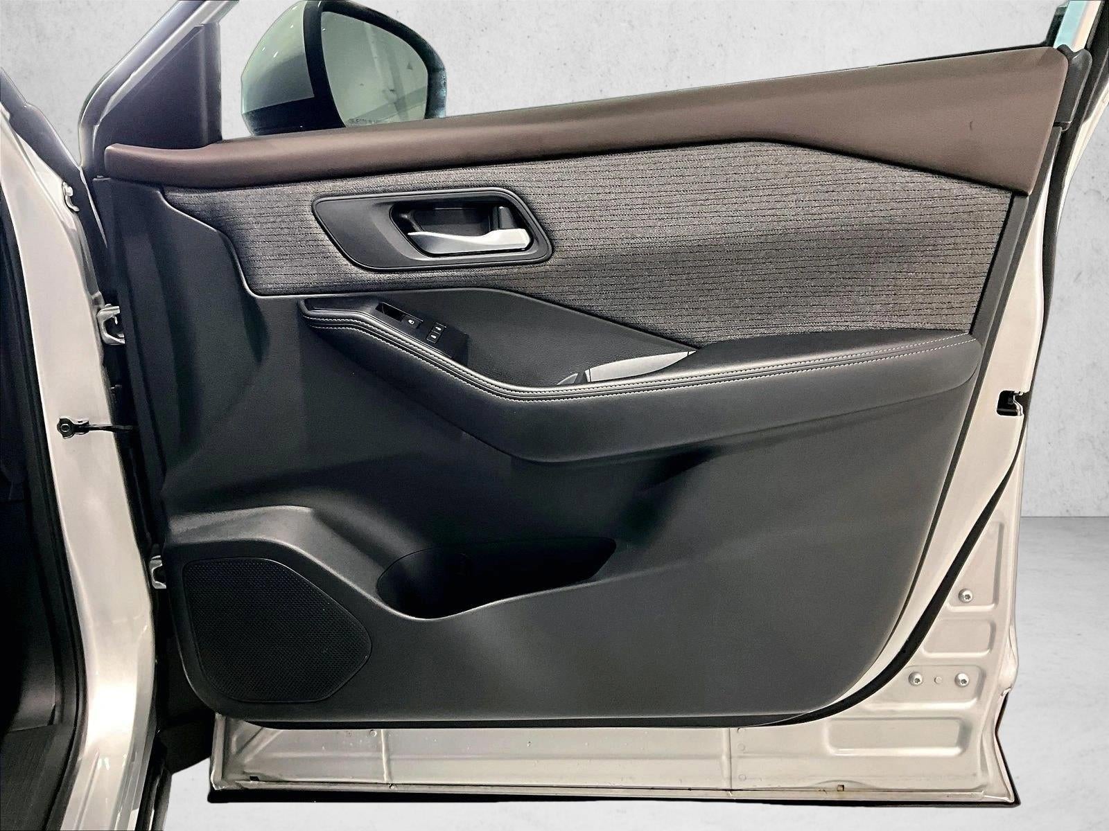 2022 Nissan Rogue SV FWD
