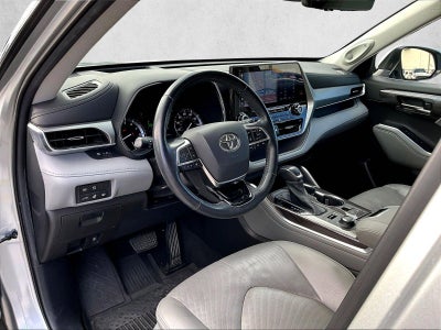 2021 Toyota Highlander Platinum