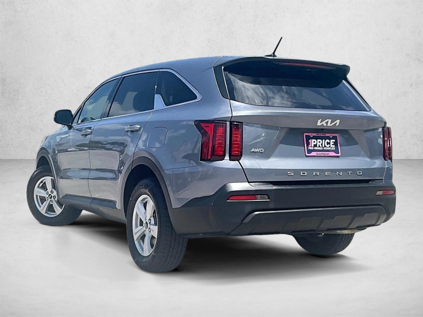 2022 Kia Sorento LX