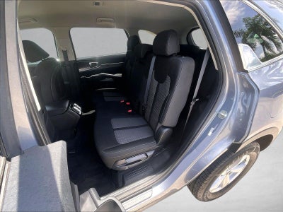 2022 Kia Sorento LX