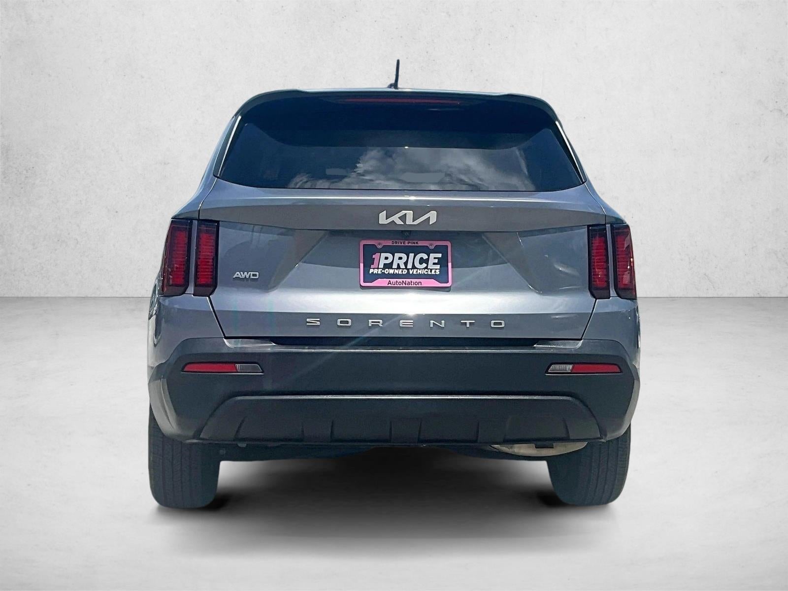 2022 Kia Sorento LX