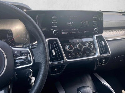 2022 Kia Sorento LX