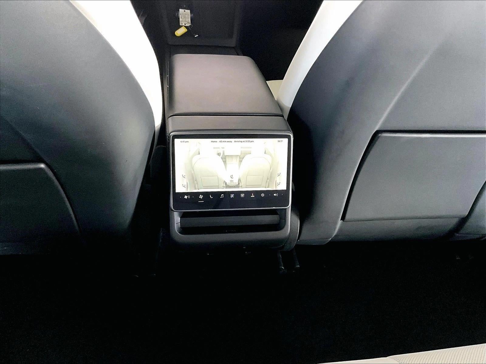 2025 Tesla Model 3 Base