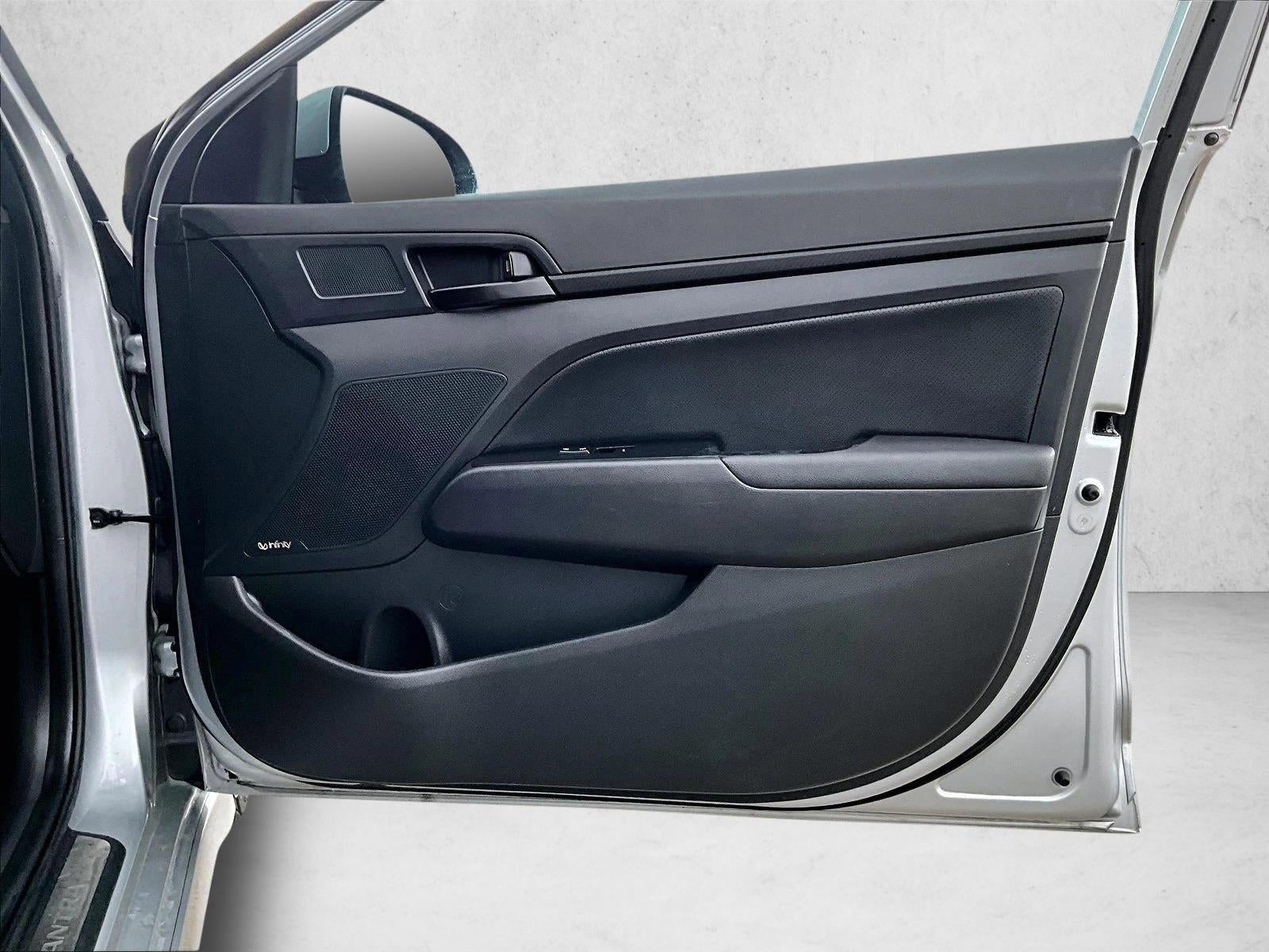 2020 Hyundai Elantra Sport