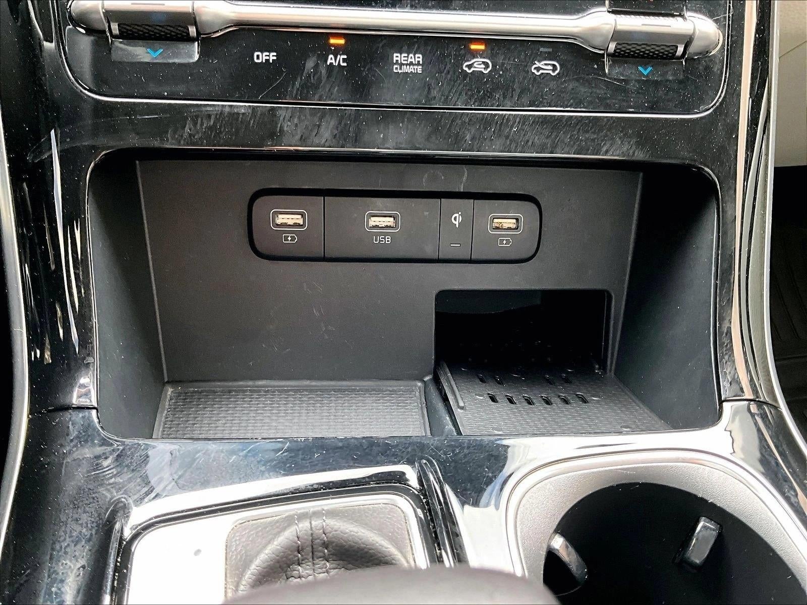 2024 Kia Carnival EX