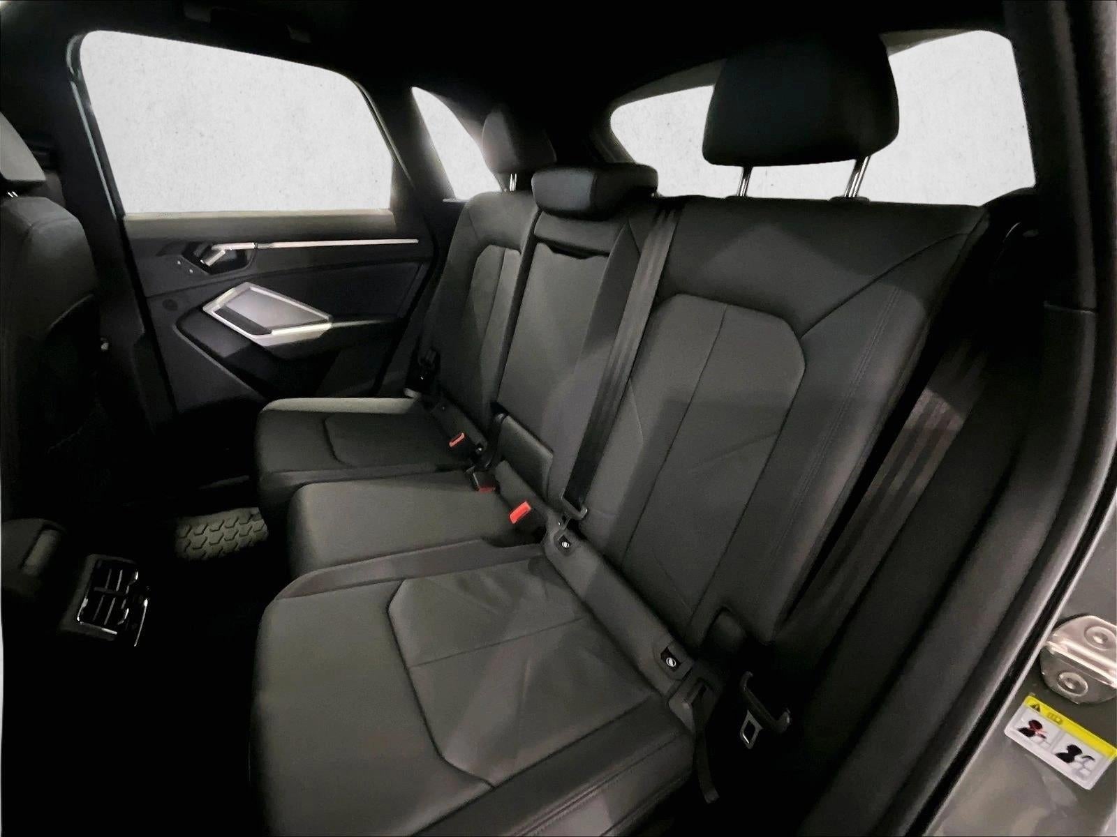 2024 Audi Q3 Premium 45 TFSI S line quattro Tiptronic