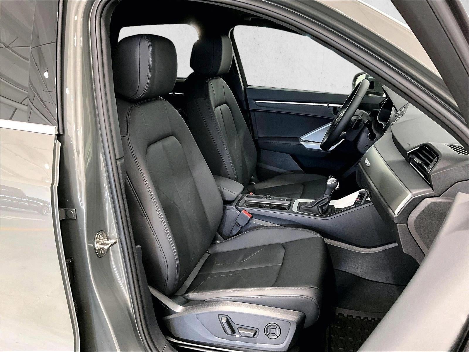 2024 Audi Q3 Premium 45 TFSI S line quattro Tiptronic