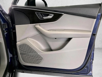 2022 Audi Q7 Premium Plus 55 TFSI quattro Tiptronic