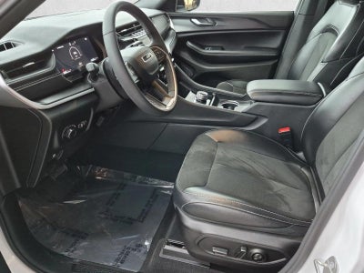 2023 Jeep Grand Cherokee L Altitude 4x2