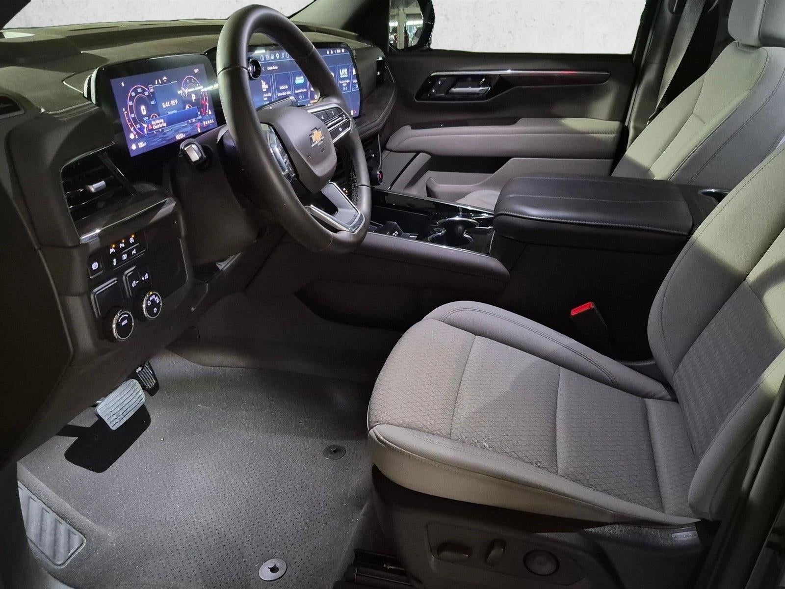 2025 Chevrolet Suburban LS