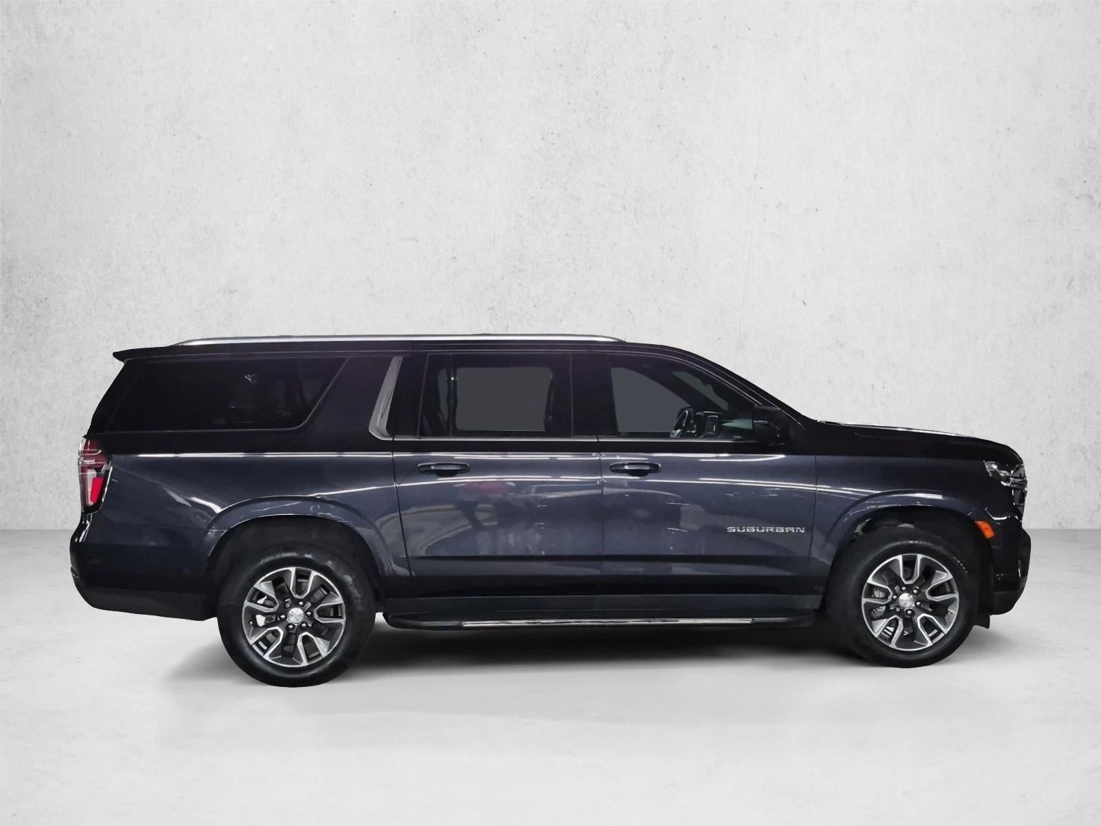 2023 Chevrolet Suburban LT