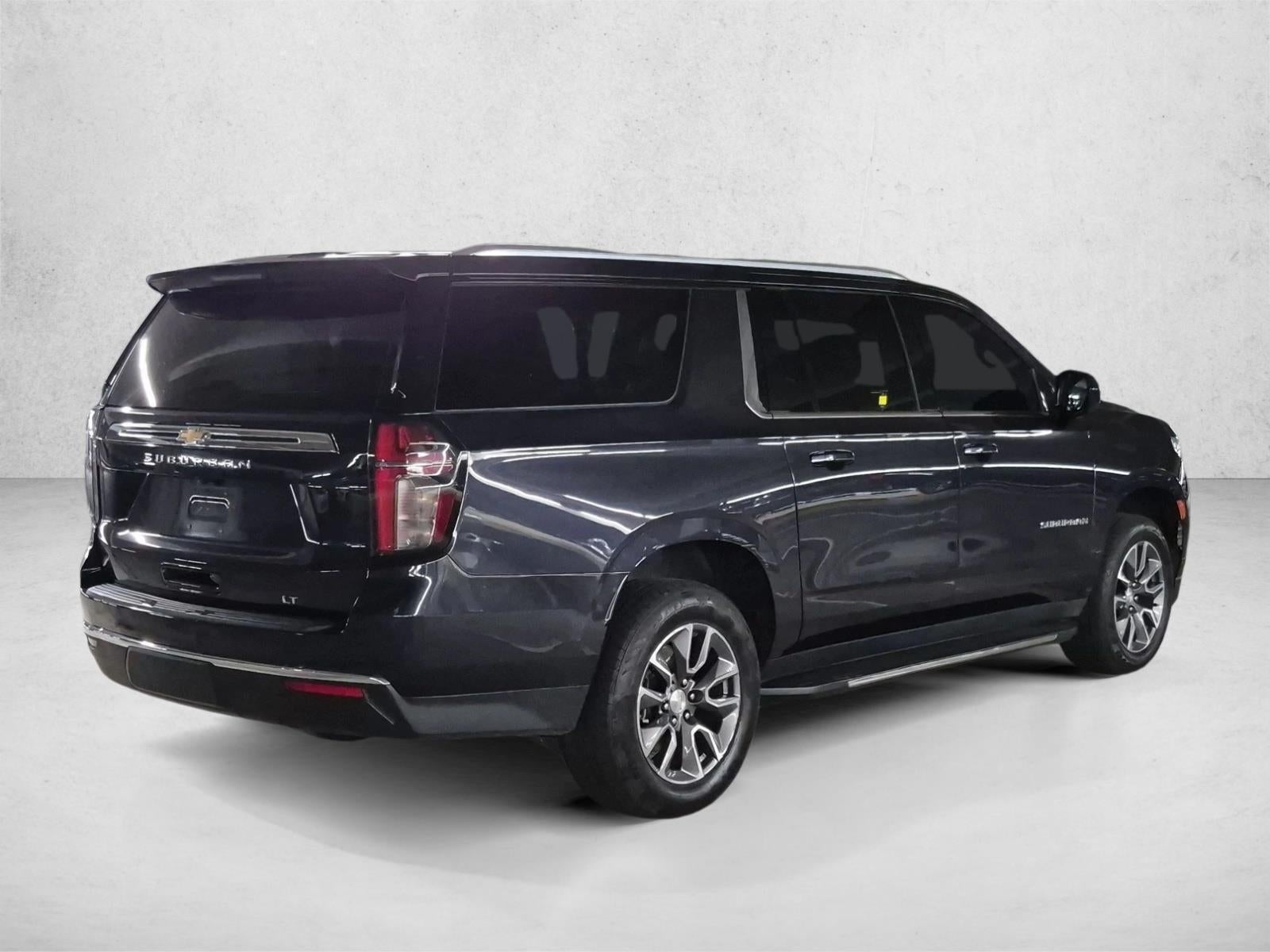2023 Chevrolet Suburban LT