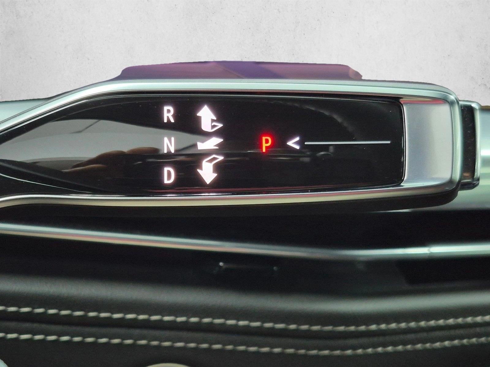 2025 Cadillac Escalade Luxury