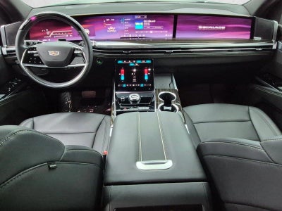 2025 Cadillac Escalade Luxury