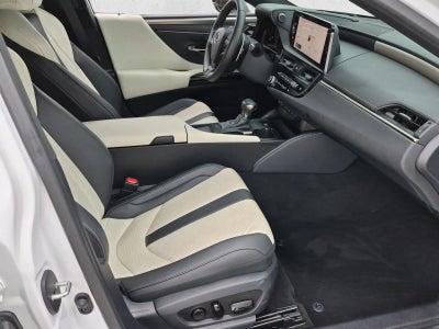 2024 Lexus ES 350 F SPORT Handling