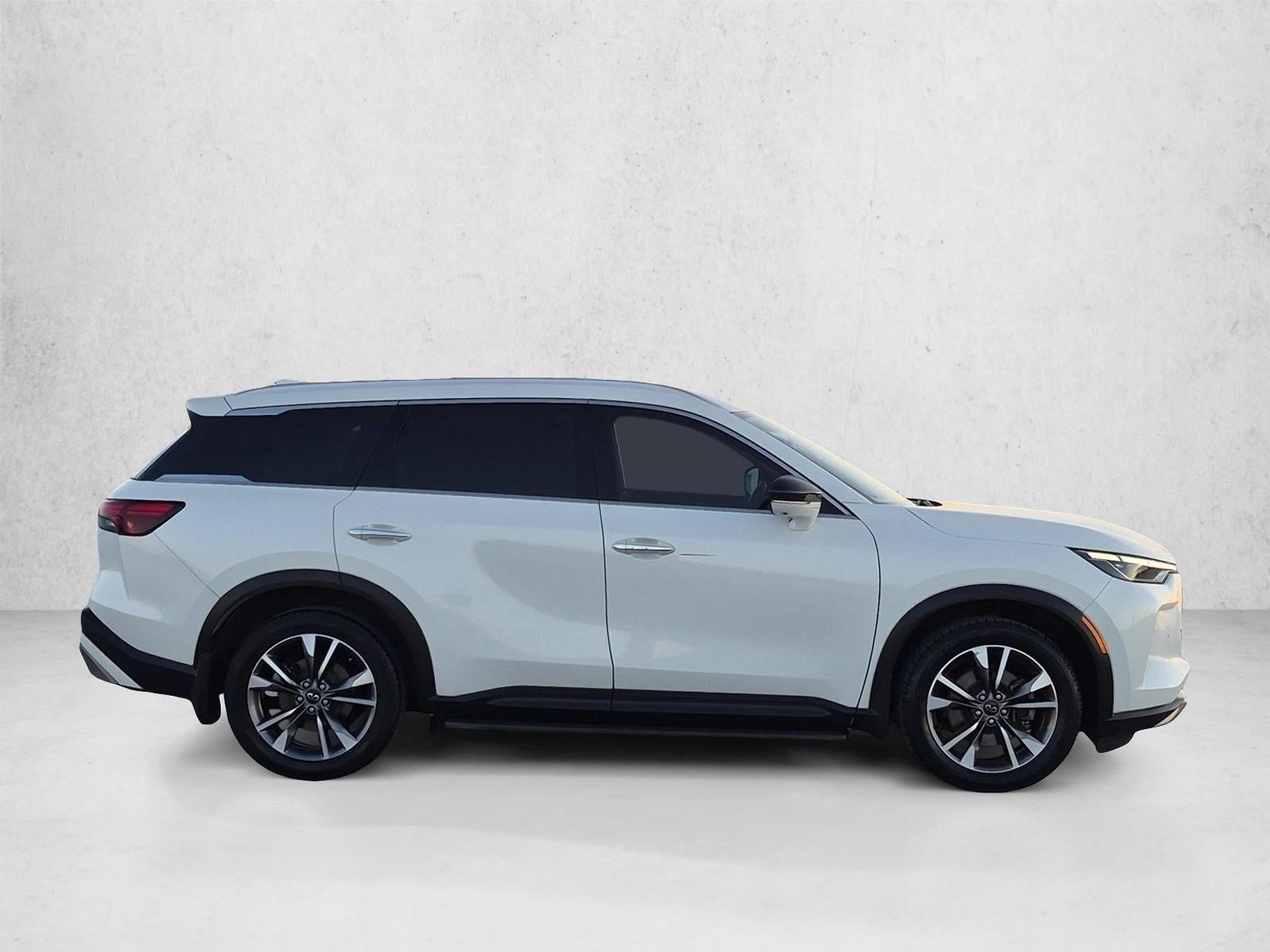 2022 INFINITI QX60 LUXE