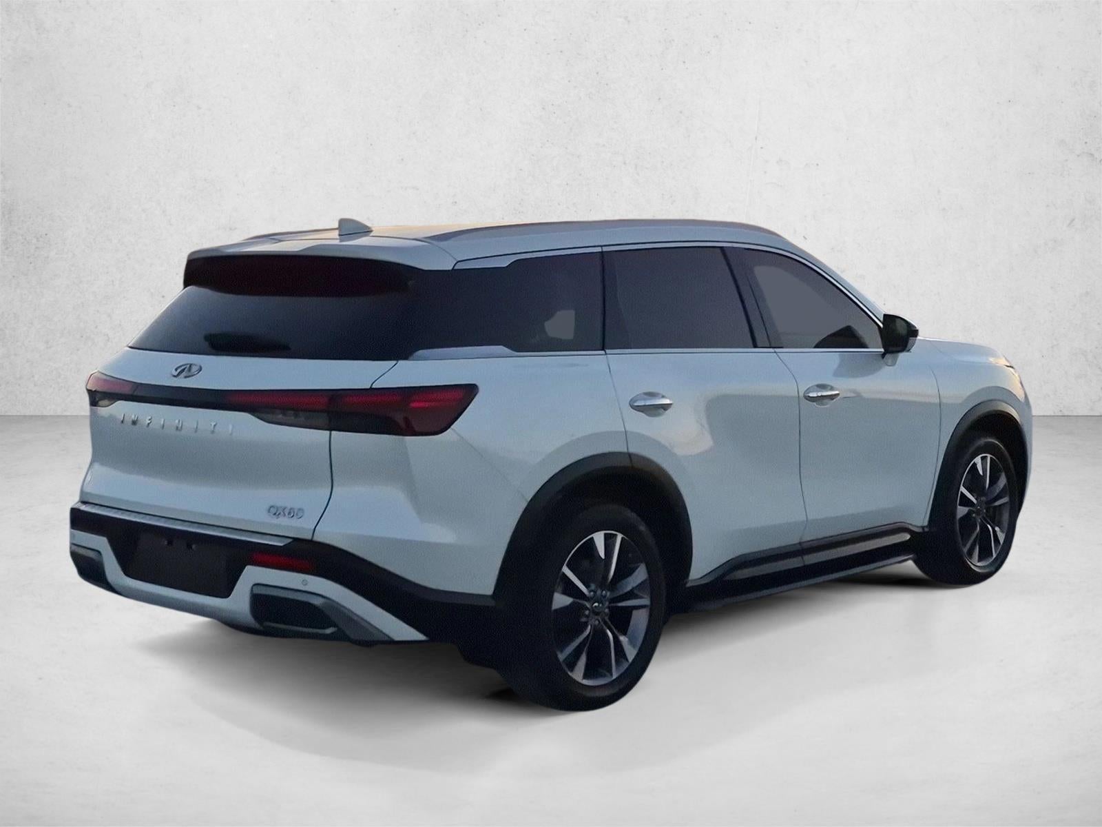 2022 INFINITI QX60 LUXE