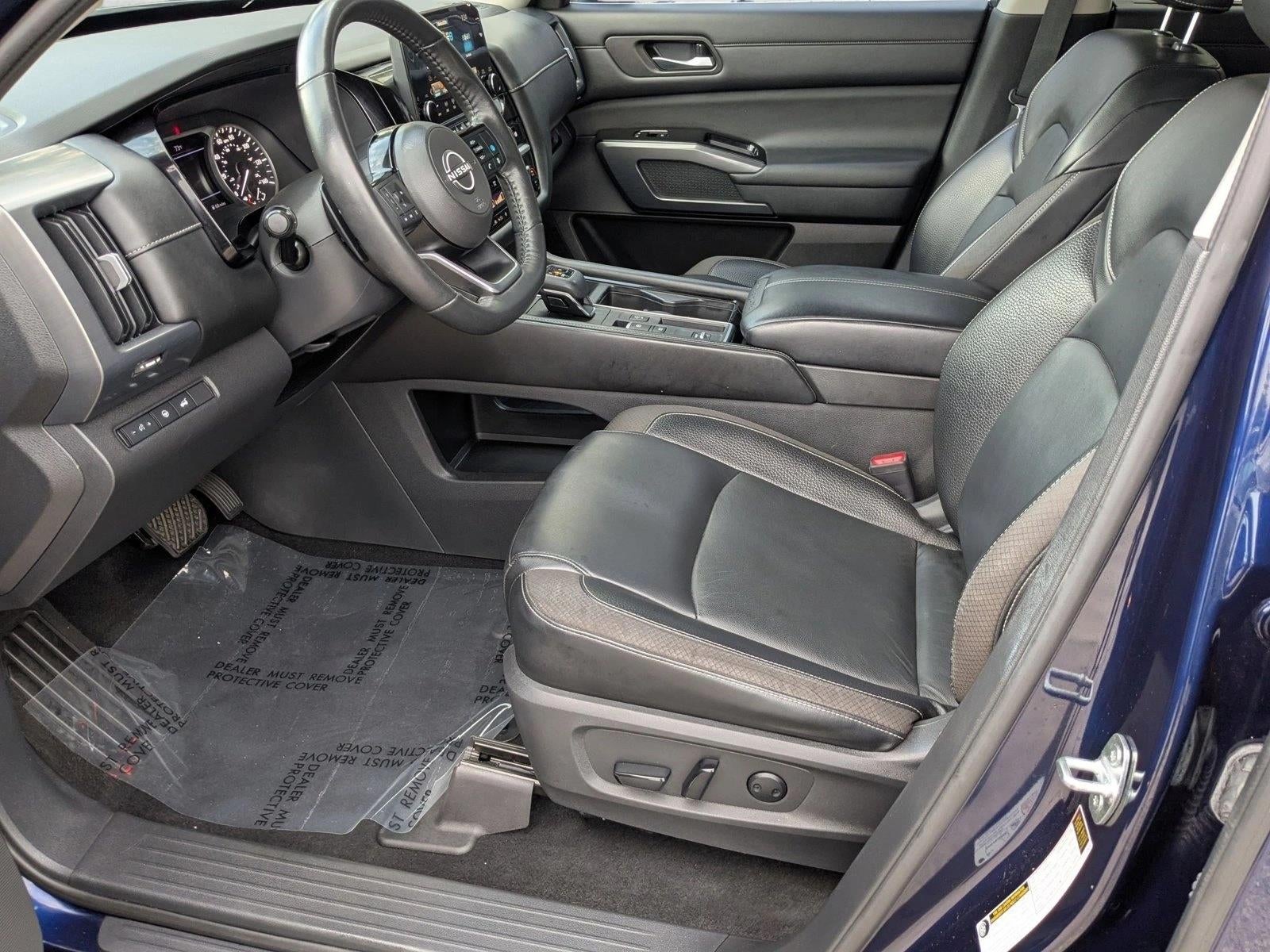 2022 Nissan Pathfinder SL