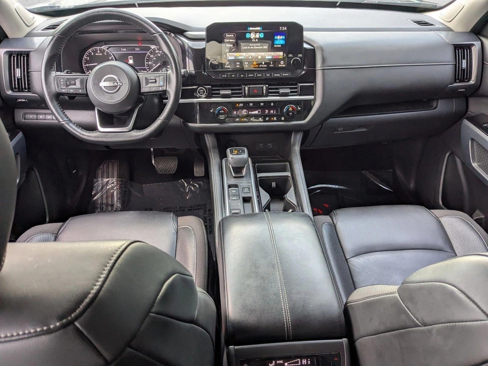 2022 Nissan Pathfinder SL