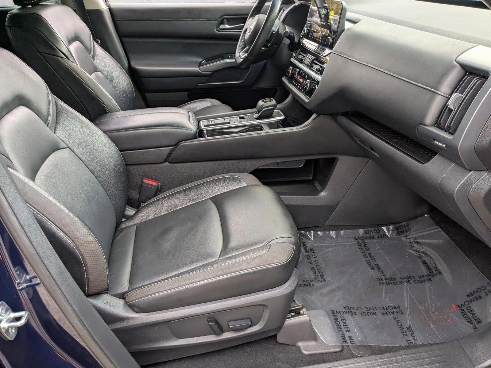 2022 Nissan Pathfinder SL