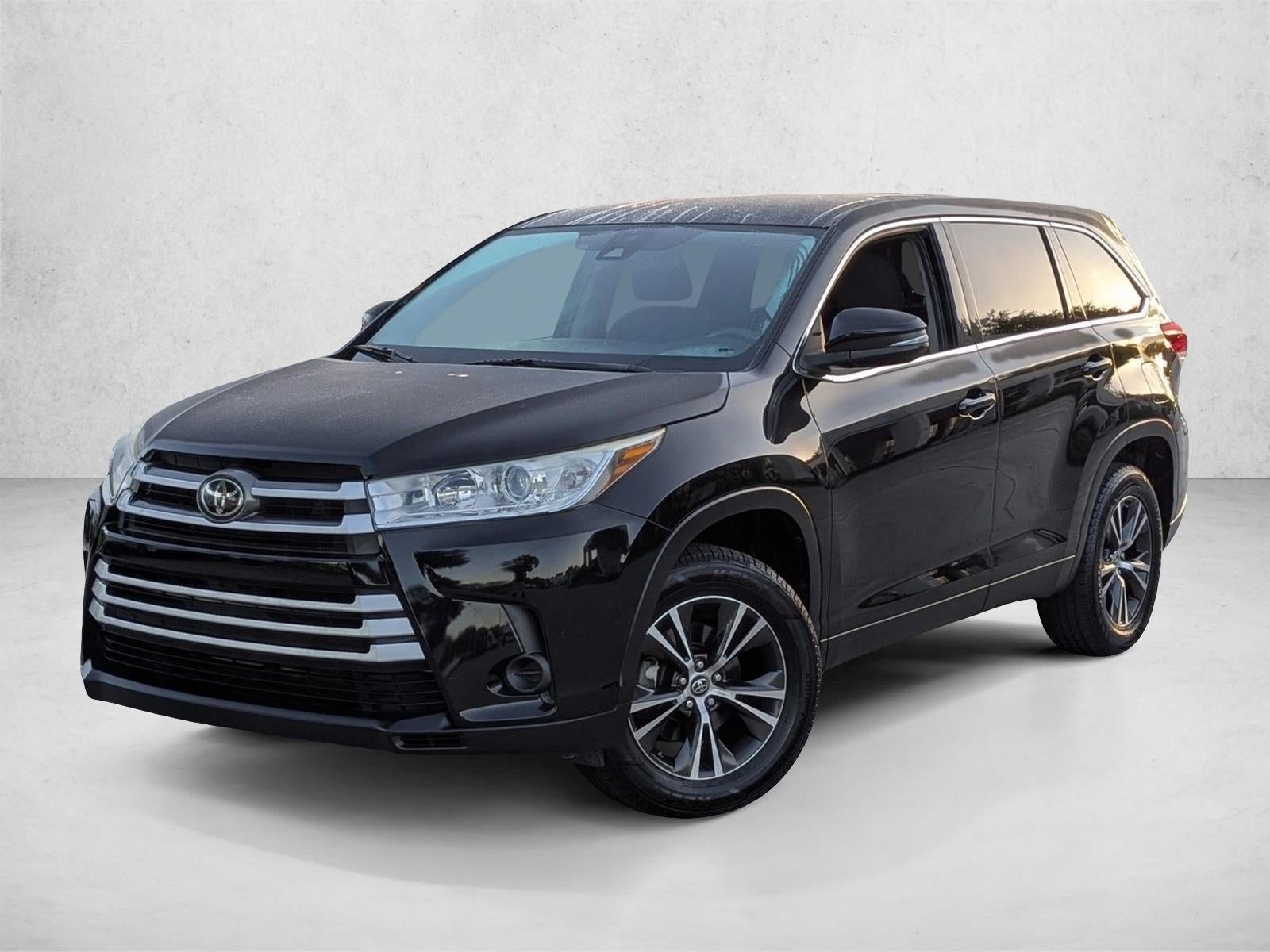 2019 Toyota Highlander LE