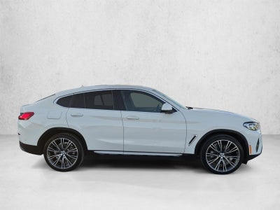 2024 BMW X4 xDrive30i