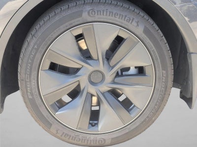 2025 Tesla Model Y Long Range