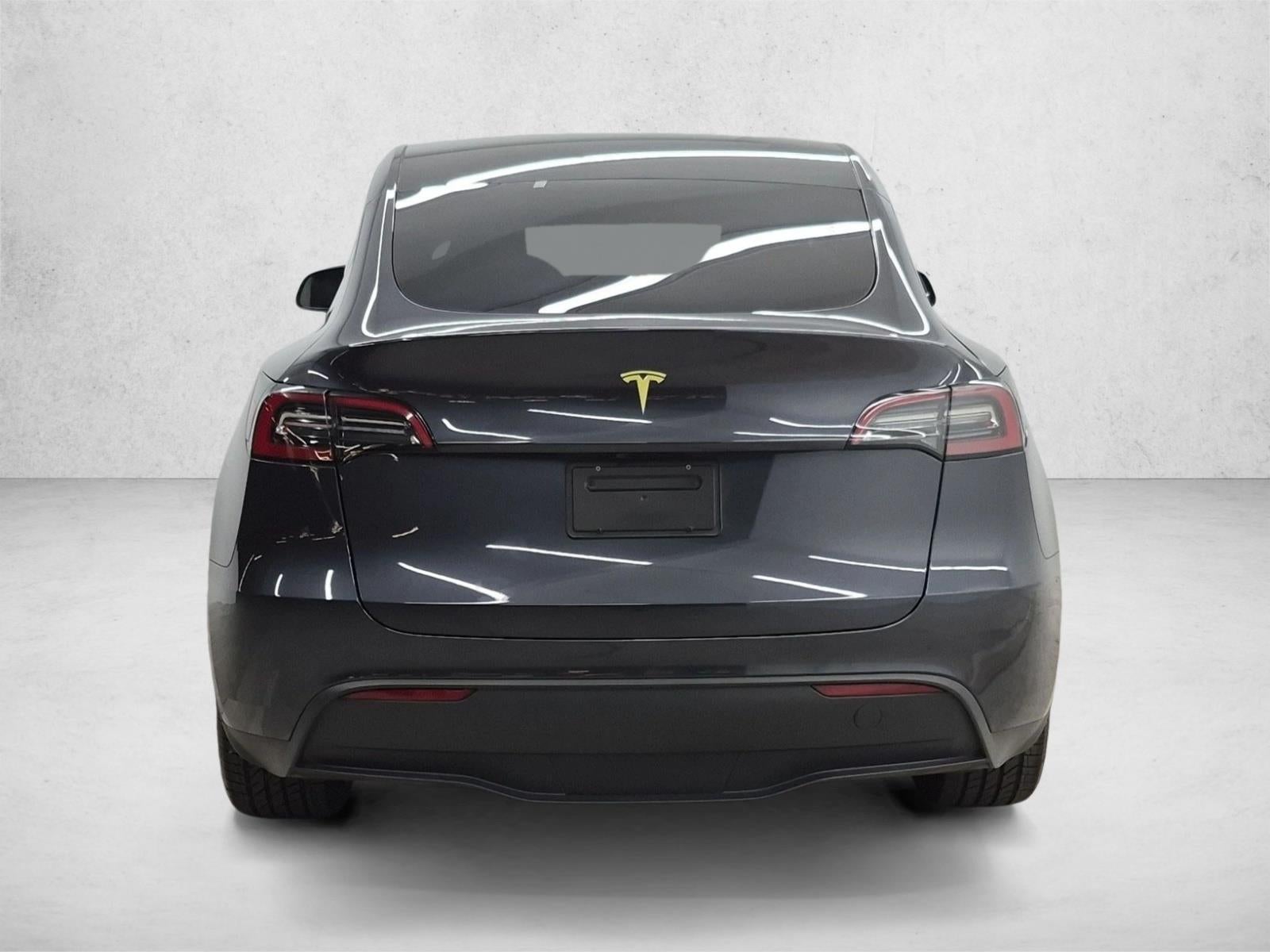 2024 Tesla Model Y Base
