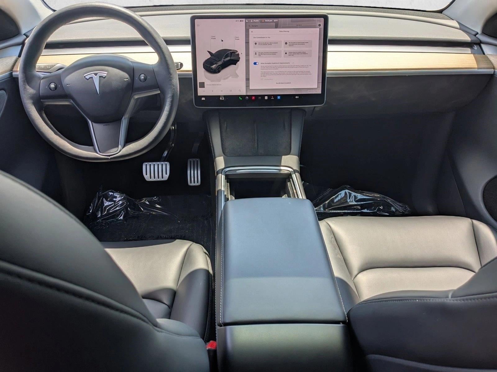 2025 Tesla Model Y Performance