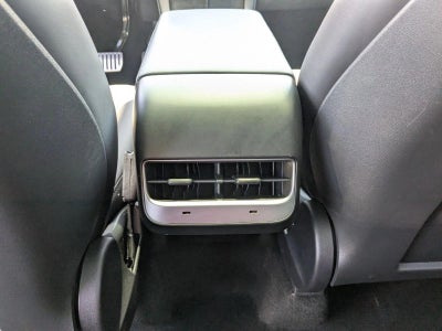 2025 Tesla Model Y Performance