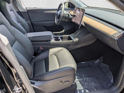 2025 Tesla Model Y Performance
