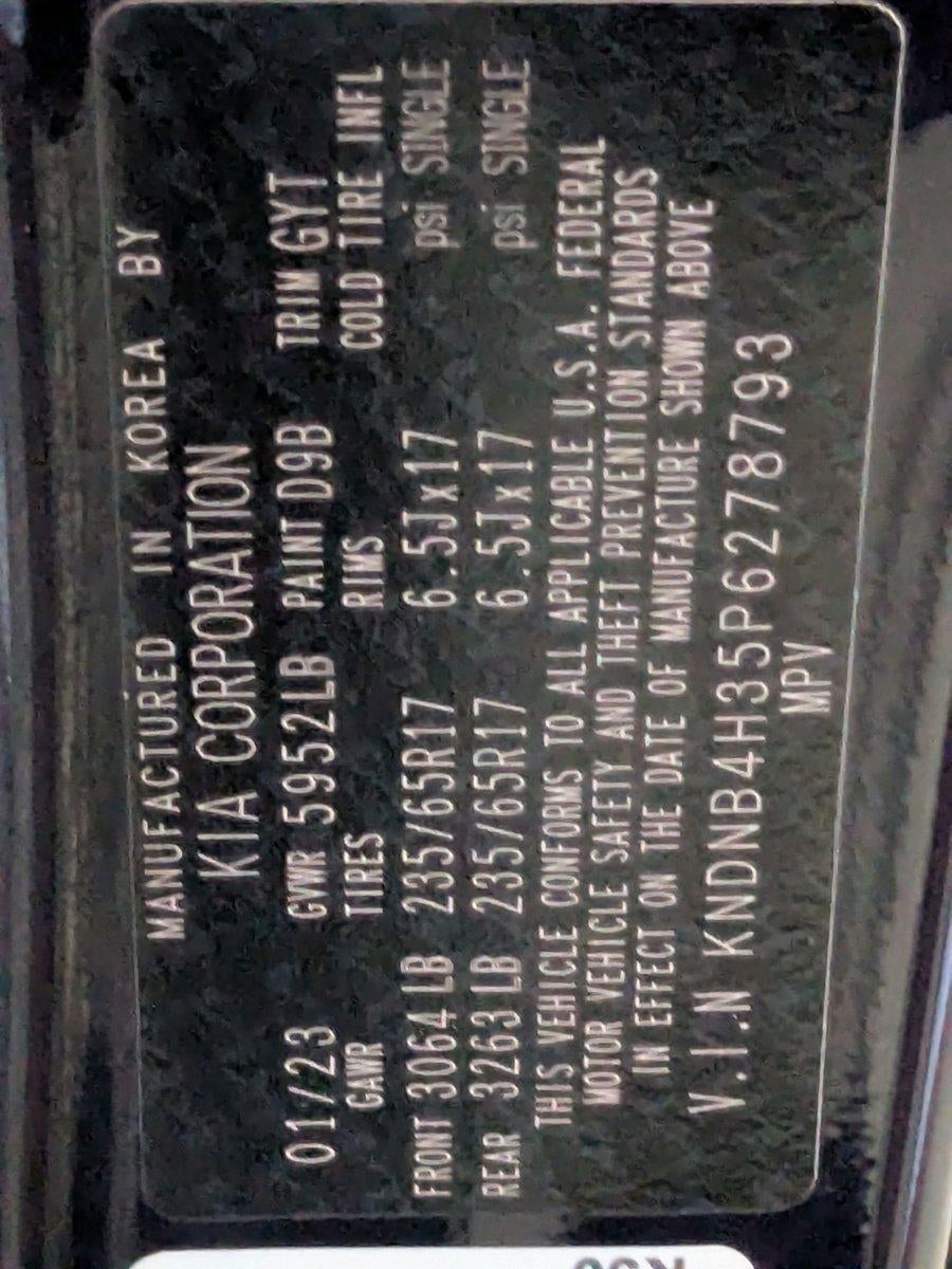 2023 Kia Carnival MPV LX Seat Package