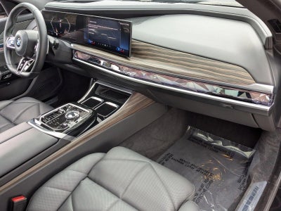 2024 BMW 7 Series 740i